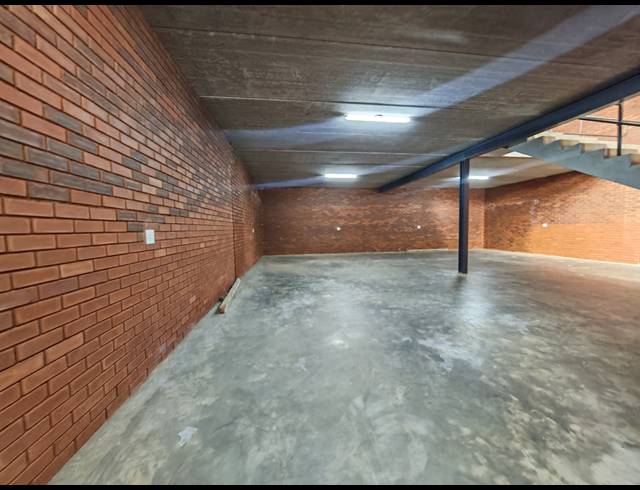 250M² WAREHOUSE TO LET IN ORMONDE